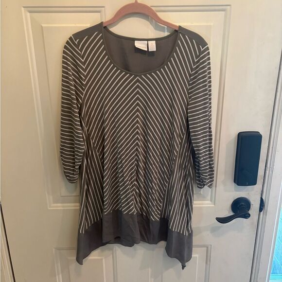 Chico's Gray and White Striped Tunic - Picture 2 of 5